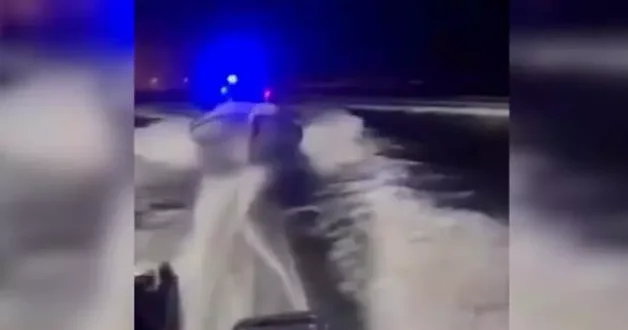 Kocaeli’de nefes kesen kovalamaca! Kaçak midye avcıları nın kaçışı kameraya yansıdı