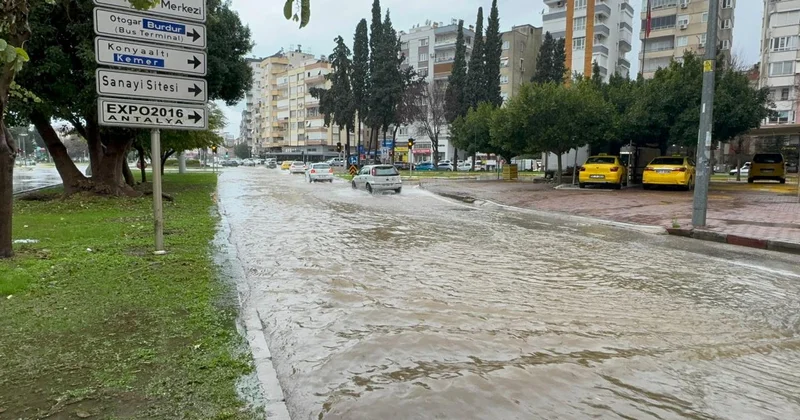 Antalya ya 40 günde geçen yılın toplamı kadar yağış düştü