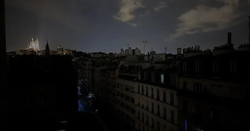 450 bin hane elektriksiz kaldı! Ülke karanlığa gömüldü Sözcü Gazetesi