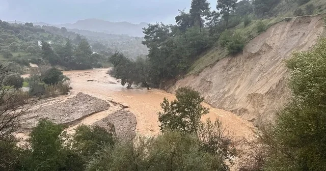 İncirliova da sağanak sonrası 9 ev tahliye edildi Aydın Haberleri