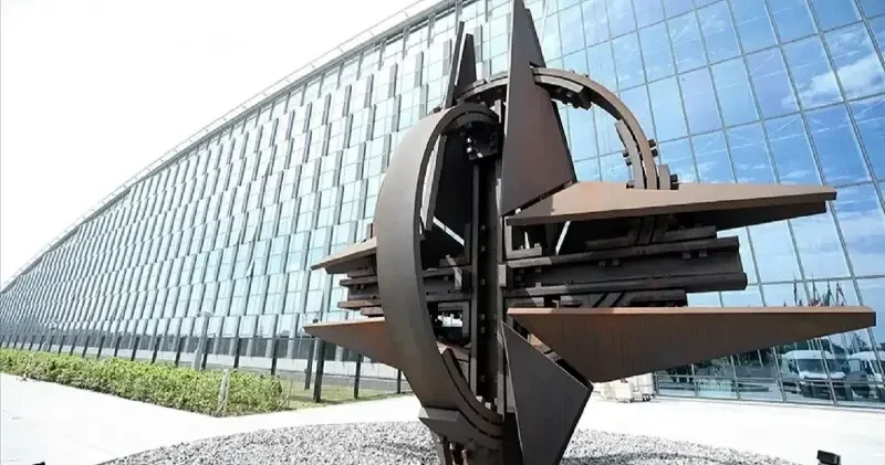 Türkiye hava sahasına giren 3. füzeden sonra NATO dan açıklama: Her yönden gelebilecek her türlü tehdide karşı savunmaya hazırız Gündem Haberleri