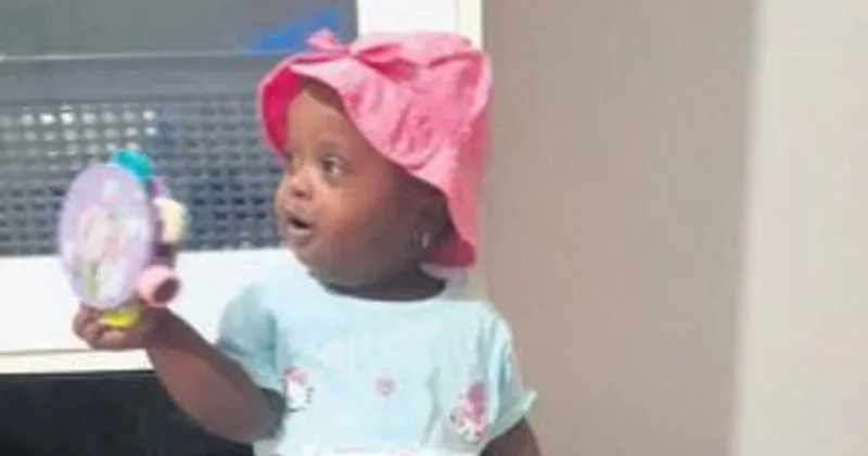 Somalili Sümeyye artık koşup oynuyor