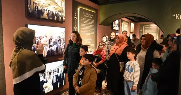 Konya haberleri Konya Büyükşehir in Siyer Sergisi büyük ilgi görüyor 13 Mart 2026