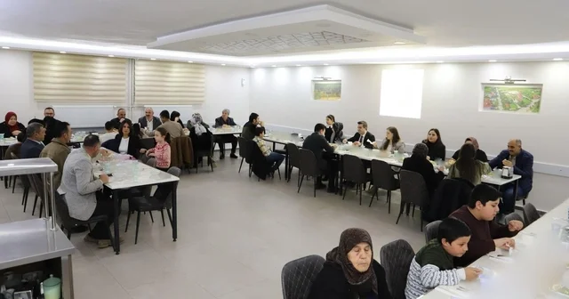 Şehit aileleri, gaziler ve yakınları onuruna iftar yemeği verildi Eskişehir Haberleri