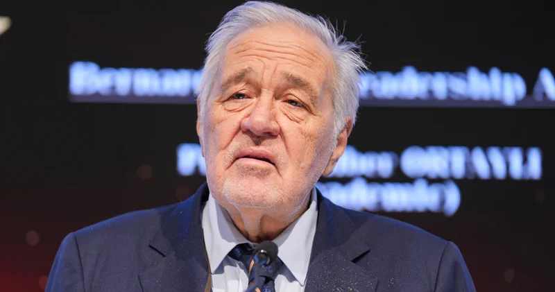 İlber Ortaylı nın kızı Tuna Ortaylı Kazıcı uyardı: İtibar etmeyin Magazin haberleri