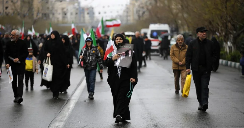 Tahran daki Dünya Kudüs Günü yürüyüşü sırasında meydana gelen patlamada bir kişi hayatını kaybetti