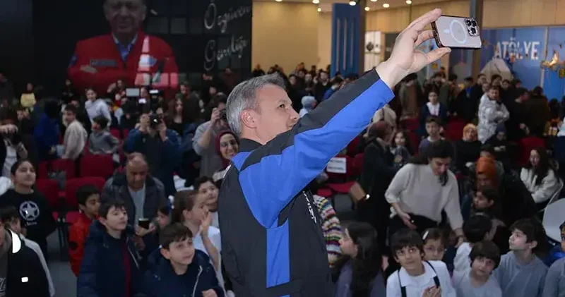 Astronot Gezeravcı: Çocukların uzaya ilgisi had safhada