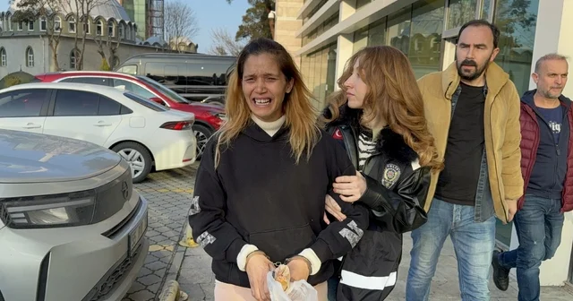 Hırsızlık suçundan 60 kaydı bulunan 8 çocuk annesi kadın tutuklanınca ağlayarak cezaevine götürüldü Samsun Haberleri