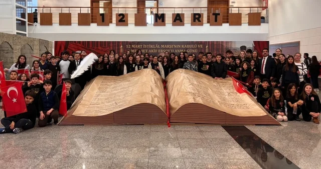 MTK Koleji nin Fuaye Sergisi Resmi 12 Mart etkinliğine damga vurdu Muğla Haberleri