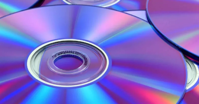 Balkona CD kasetlerini asmadan dışarı çıkmayın Sözcü Gazetesi