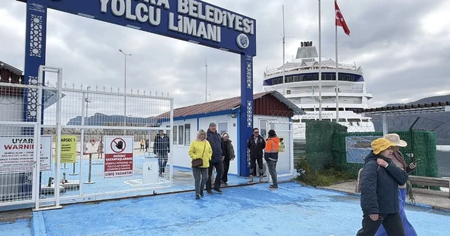 Amasra ya kruvaziyerle 2026 yılının ilk turistleri geldi Bartın Haberleri