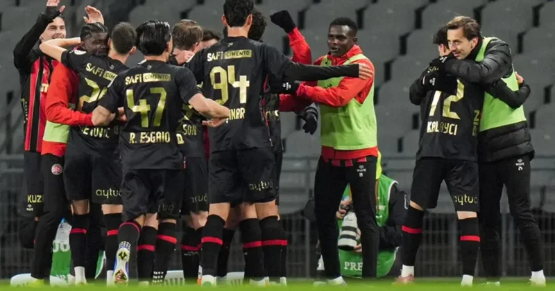 Lig sonuncusu Karagümrük ten Fenerbahçe ye karşı Oley ve 3 3 3 tezahüratı