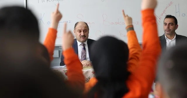 Öğrencilere kendi hikayesini anlattı Şanlıurfa Haberleri