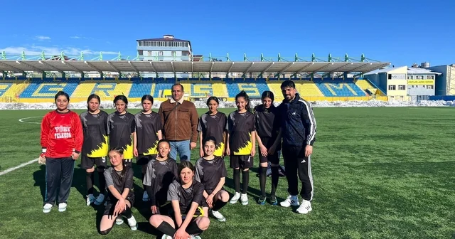 Digorlu kızlar Türkiye yarı finallerinde Kars ı temsil edecek Kars Haberleri