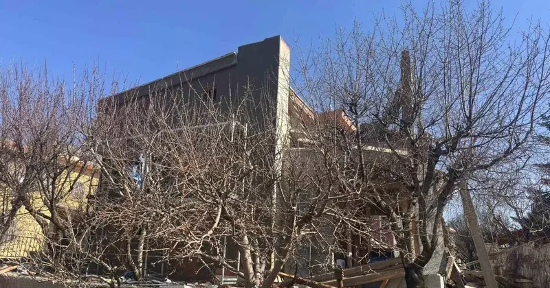 Ankara’da inşaat alanında çökme: 1’i ağır, 2 yaralı