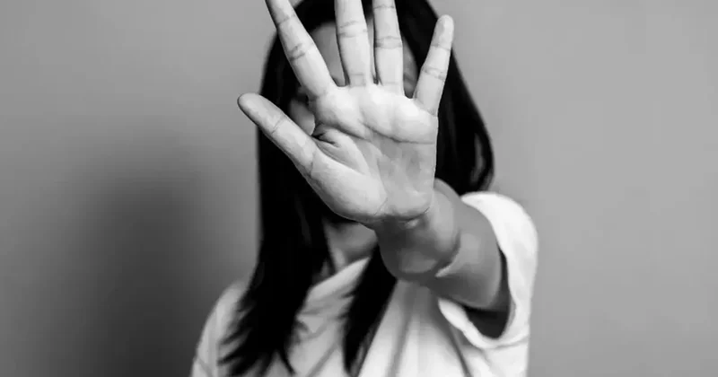 Kız öğrencisine cinsel istismarda bulunduğu iddia edilen kadın öğretmene 21 yıl hapis talebi