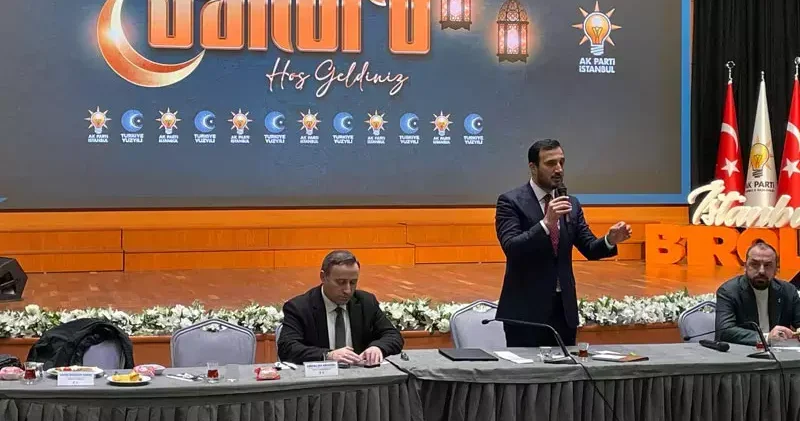 AK Parti İstanbul İl Başkanlığı’nda basın mensuplarıyla sahur programı düzenlendi