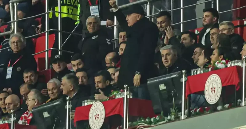 Yüksel Yıldırım dan çeyrek final sözleri... Sanki umutlarımız tükeniyor Fanatik Gazetesi Futbol Haberleri Spor