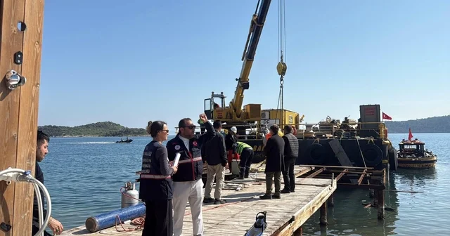 Türkbükü nde kaçak iskele ve yapılar yıkıldı Muğla Haberleri