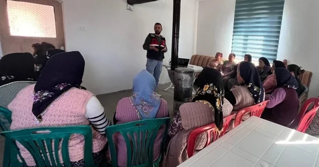 Gümüşhacıköy de Jandarmadan En İyi Narkotik Polisi Anne Projesi eğitimi Amasya Haberleri