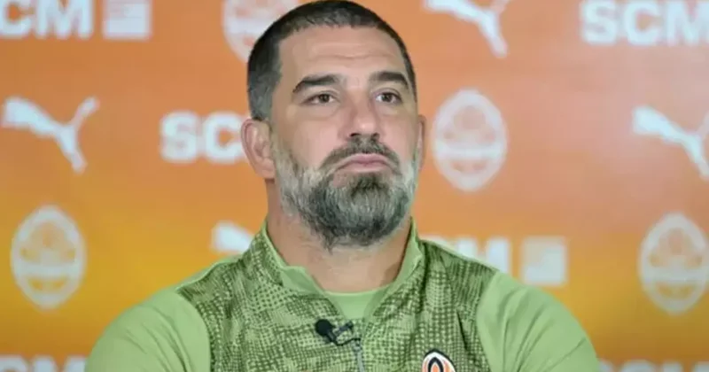 Arda Turanlı Shakhtar ın LNZ ile yaptığı maçın 2. yarısı başlamadı! Hava saldırısı alarmı