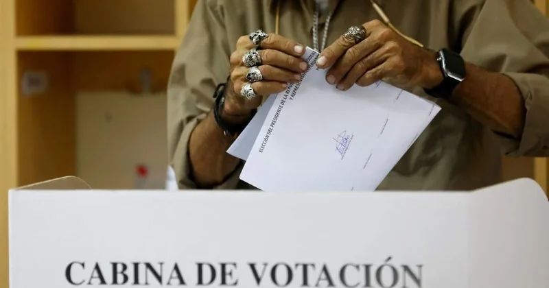 Peru da halk cumhurbaşkanlığı seçimleri için sandık başında Sözcü Gazetesi