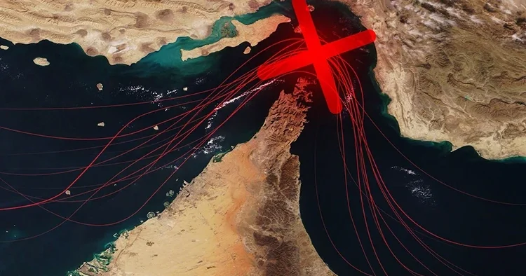 Hürmüz Boğazı na abluka nasıl uygulanacak? Uzmanlar uyardı: ABD nin hamlesi, uzun soluklu savaşı tetikleyebilir