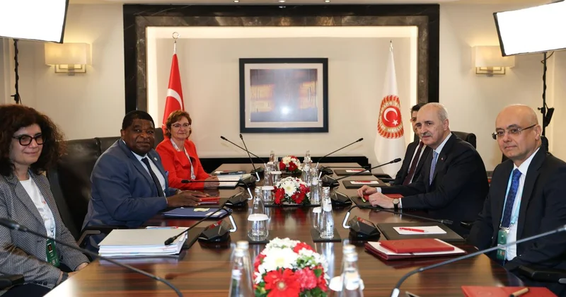 Numan Kurtulmuş, PAB Genel Sekreteri ve Genel Kurul Sekreteri ile görüştü