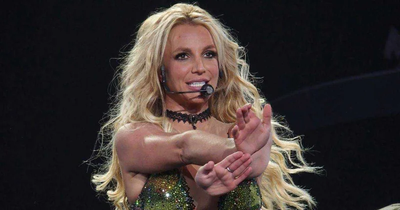 Ünlü şarkıcı gözaltının ardından rehabilitasyon merkezine yattı