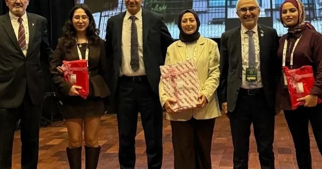 Adnan Menderes Üniversitesi öğrencisi kongrede birinci oldu Aydın Haberleri