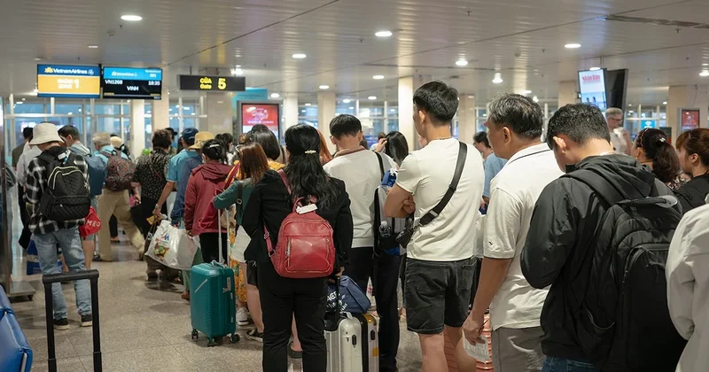 Binlerce kişi bu ülkenin kapısına dayandı: Çok ucuz Sözcü Gazetesi