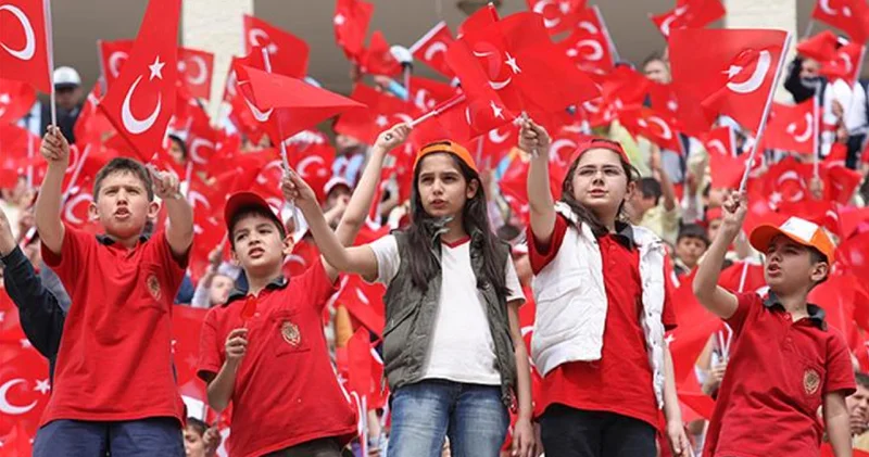 23 Nisan resmi tatil mi? 23 Nisan günü okullar, kamu kurumları açık mı, kapalı mı? 23 Nisan 2026 hangi güne denk geliyor?