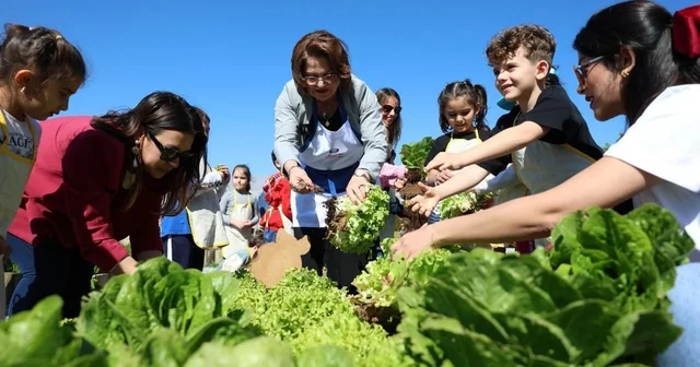 Başkan Gençay: Üreten belediyecilik anlayışımızla bilinçli nesiller yetişmesine katkı sunuyoruz Aydın Haberleri