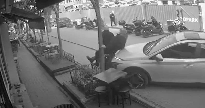 Kaldırımda yürürken otomobil çarptı! Son dakika haberleri