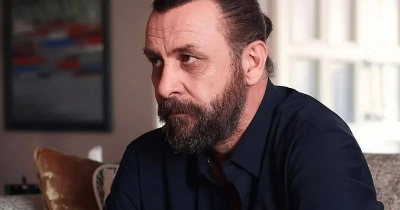 Nejat İşler’den çarpıcı sözler: Bir dekorda yaşıyoruz