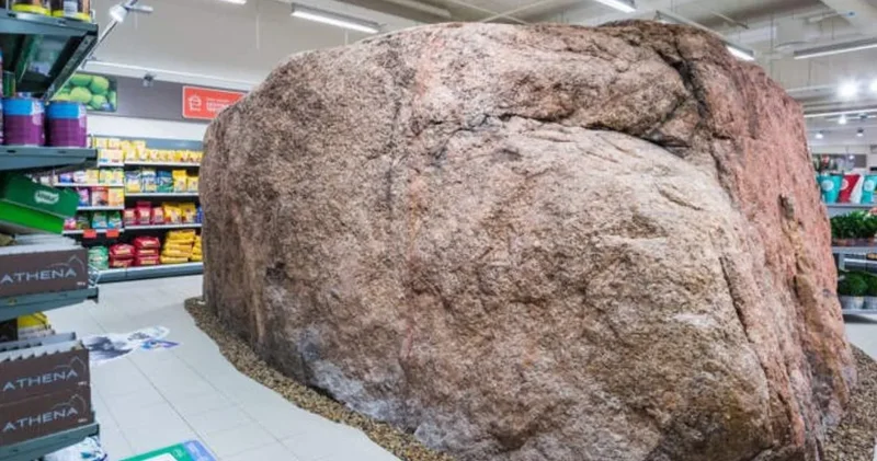 Alışverişe giden binlerce ziyaretçi binlerce yıllık buzul çağına çarpıyor!