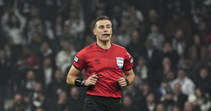 Eski hakemler Galatasaray Kocaelispor maçındaki pozisyonları değerlendirdi: Penaltı ve ofsayt var mı? Galatasaray Haberleri