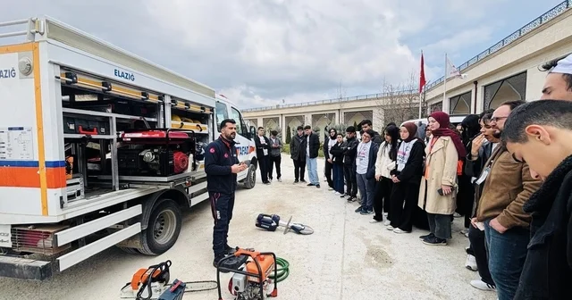 Elazığ da gençlere yönelik afet farkındalık eğitimi Elazığ Haberleri
