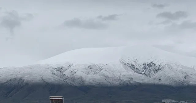 Iğdır Ovası nı çevreleyen sıra dağlar yeniden beyaza büründü Iğdır Haberleri