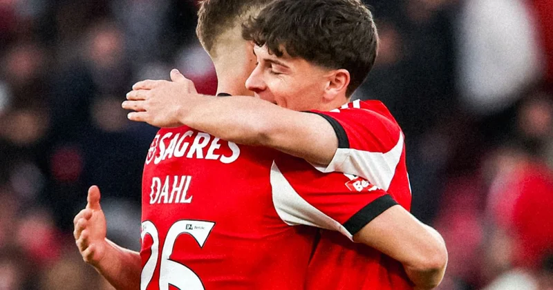 Mourinholu Benfica şampiyonluk umudunu sürdürdü