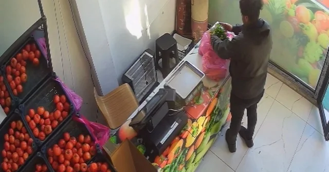 Kasada kimse yokken parasını bırakan müşteriye esnaftan teşekkür Manavcı: Toplum olarak takdir ettiğimiz, örnek olacak görüntüler Elazığ Haberleri