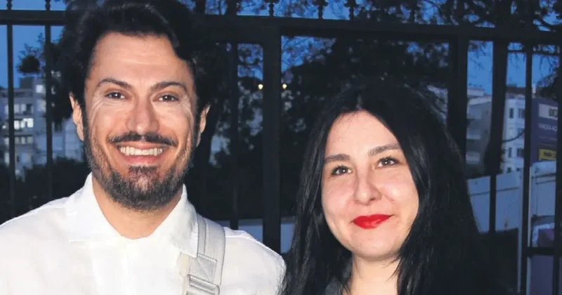 Misafir çağıran erkek yemeği yapar