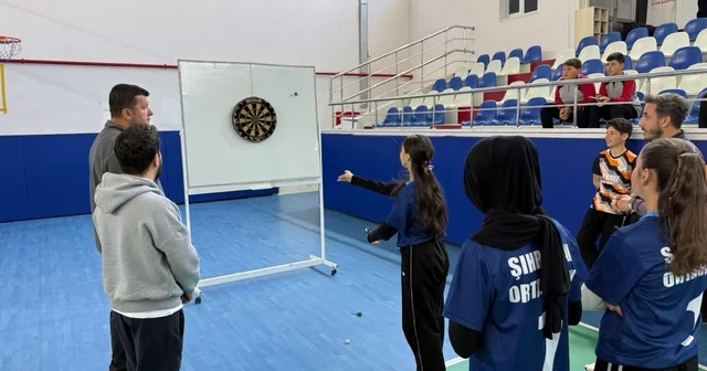 Tomarza da 23 Nisan coşkusu masa tenisi ve dart turnuvalarıyla yaşandı Kayseri Haberleri