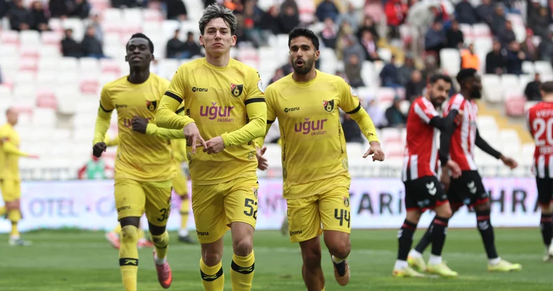 Sivasspor: 1 İstanbulspor: 3 MAÇ SONUCU