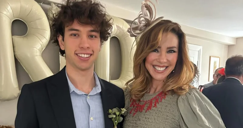 İnci Türkay ile Ali Eroğlu ndan anne oğul pozları Magazin haberleri