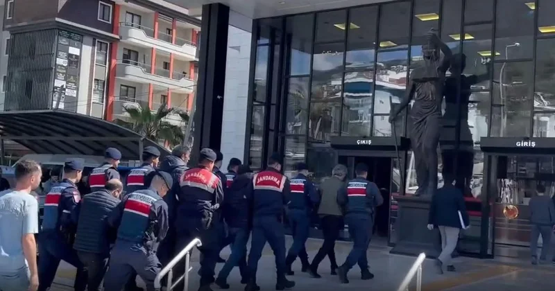 Zehir tacirlerine göz açtırılmıyor: 425 bin hap ele geçirildi