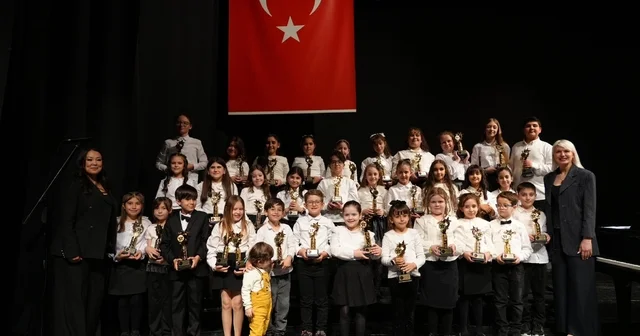 Bilecikli genç sanatçılar Bursa daki müzik festivalinde sahne aldı Bilecik Haberleri