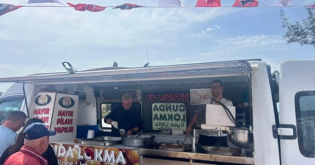 Ayvalık Hüsamettin Cindoruk u unutmadı Balıkesir Haberleri