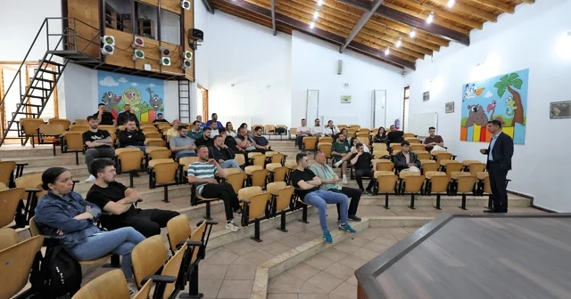 Büyükşehir den evcil hayvan işletmelerine eğitim Bursa Haberleri