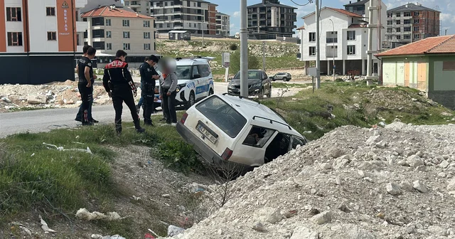 Polisin ihtarına uymayıp kaza yapan 16 yaşındaki sürücüye 282 bin lira ceza Kütahya Haberleri